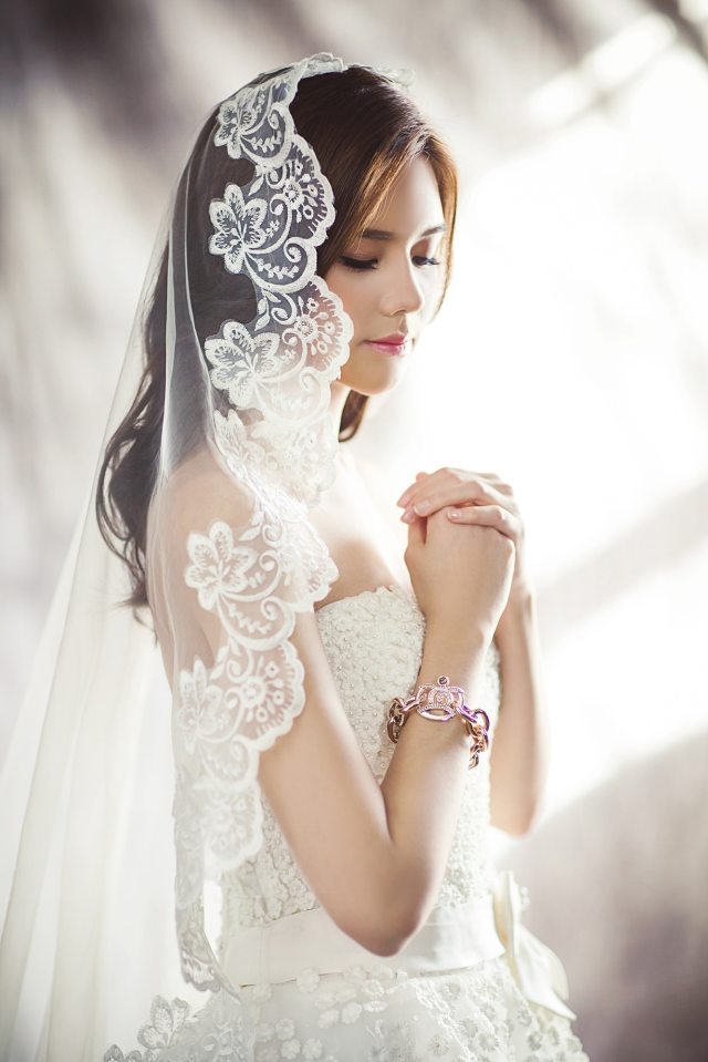 beautiful-bride-dress-157757