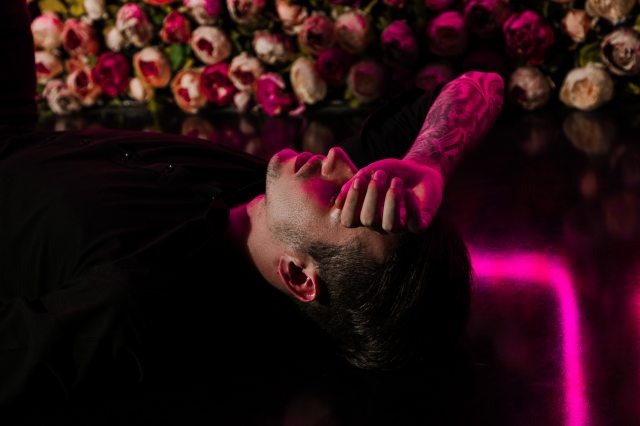 casual-close-up-colors-2823697